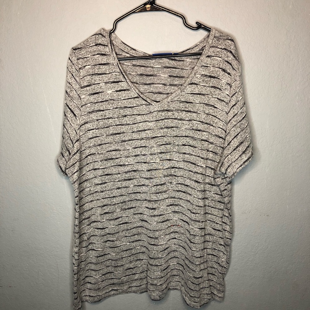 Stripped baggy shirt